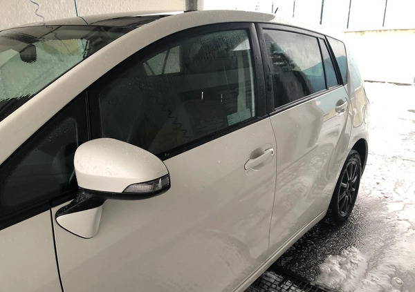 Toyota Verso cena 51900 przebieg: 132000, rok produkcji 2013 z Gdańsk małe 232